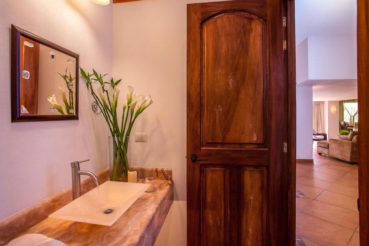 Casa de Angel Powder Room