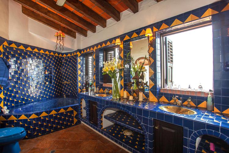 Casa de Angel Second Bath